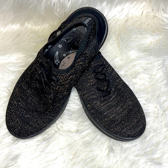 BZEES NUANCE style slip in sneaker Sz 8M - Picture 13 of 14